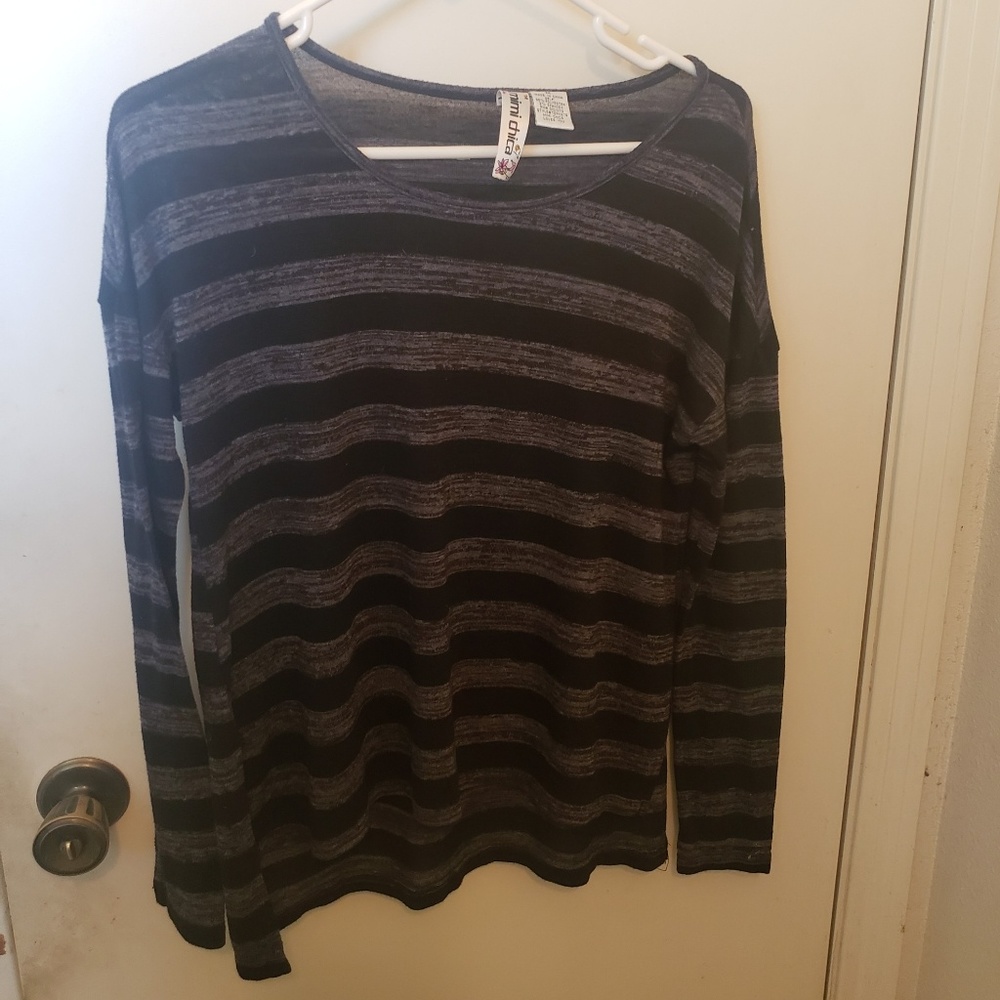 High-Low Grey & Black Striped Long-Sleeve Shirt